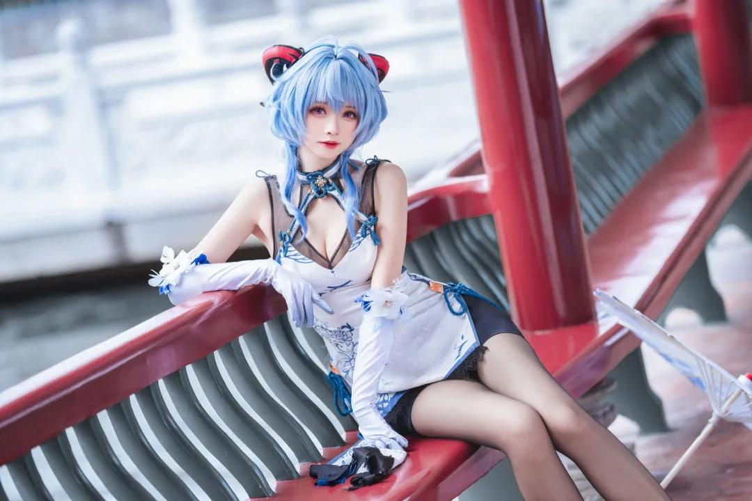 周末福利，惊艳cos美图盛宴，原神甘雨旗袍 COSPLAY-第1张